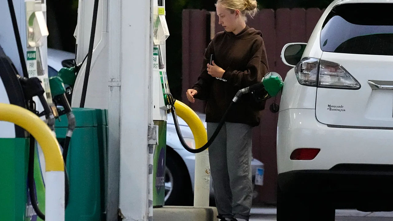 Эксперты: Восстановление поставок нефти и газа после сделки с Ираном будет медленным.