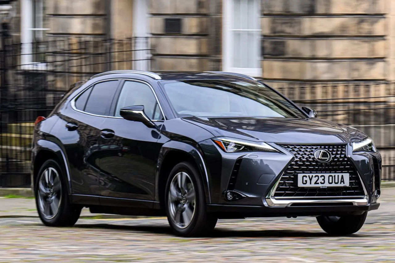 Lexus retrage din producție primul său model electric.