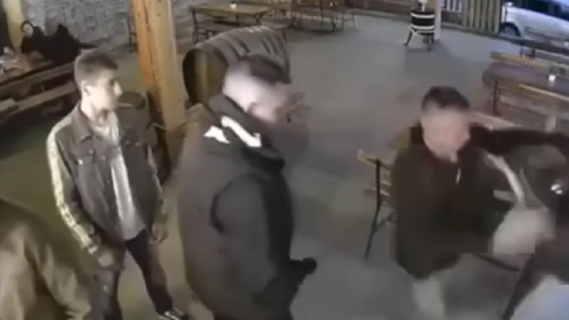 Bărbatul care a bătut o fată în Vulcănești, eliberat din arest.