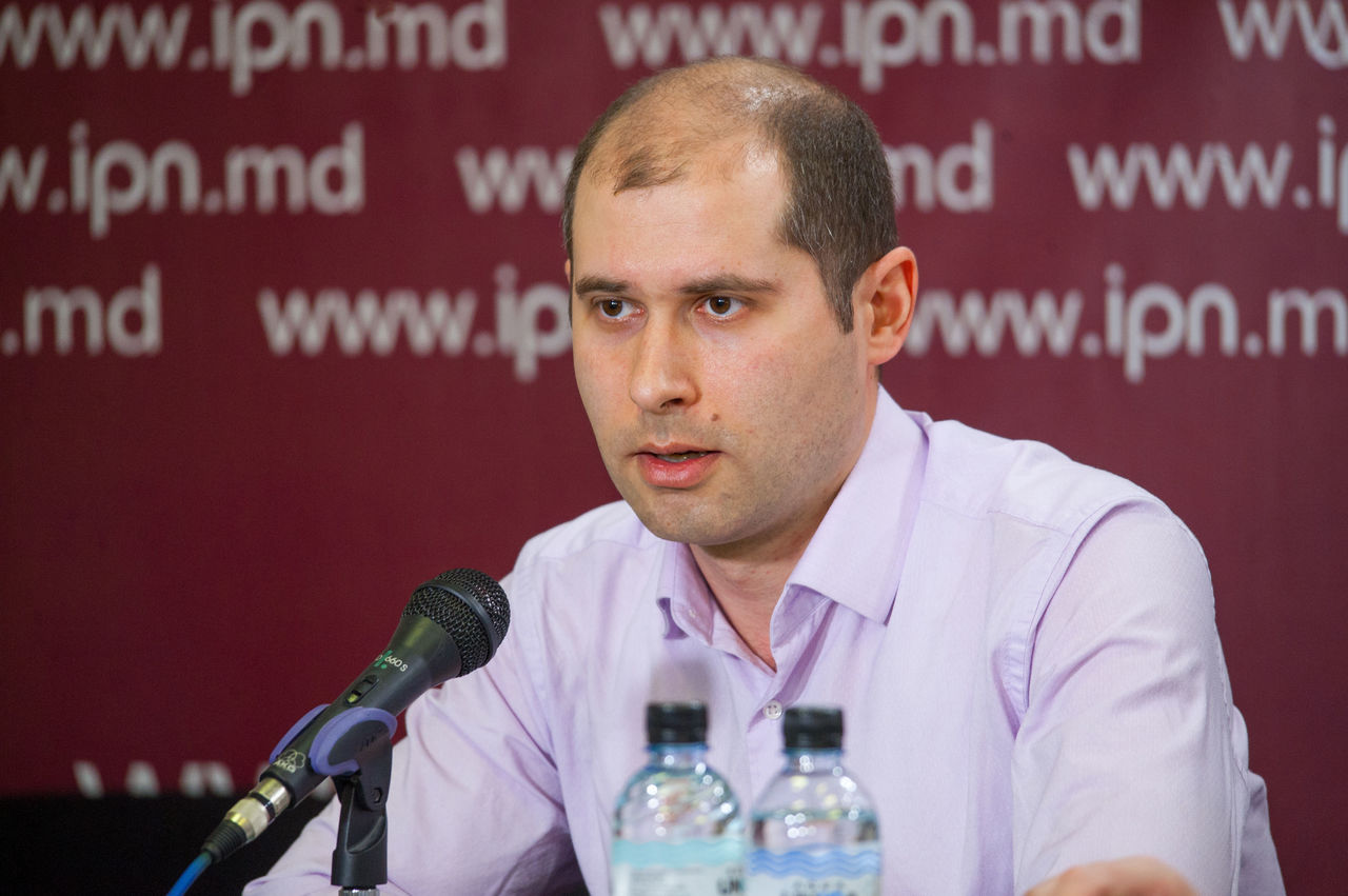 Эксперты о газе: Чем брать на себя долги, лучше покупать у других источников.