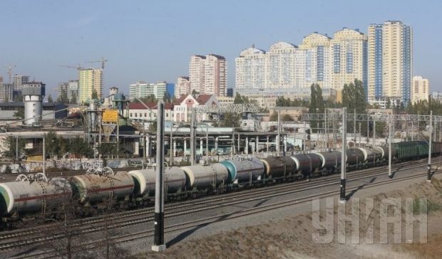 Иск связан с ограничениями, которые были введены на украинские вагоны и стрелочные переводы.
