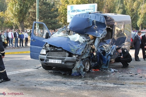 Авария произошла в середине октября, маршрутка возвращалась из Ватры, когда выехала на встречную полосу и врезалась в грузовик.