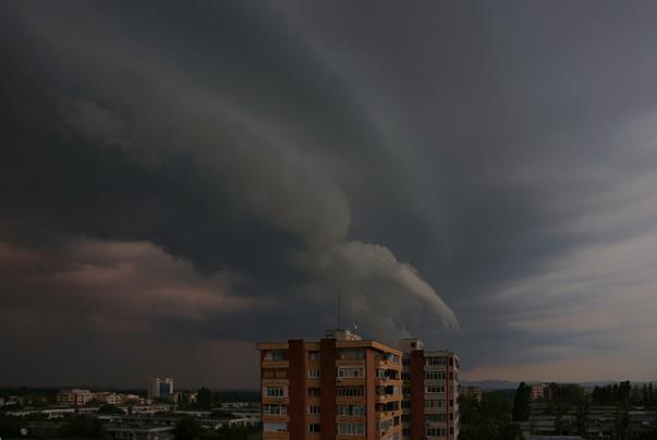 Cer noros, iar pe alocuri vor cădea precipitații. Asta ne promit meteorologii pentru astăzi, 5 martie.