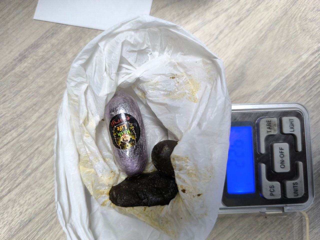 Un pasager cu substanțe stupefiante și psihotrope, reținut la frontiera moldo-ucraineană.