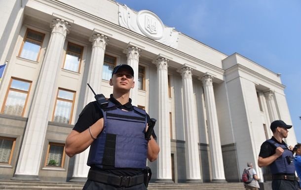 На сегодняшний день на консульском учете на Украине состоит более 81 тысячи россиян.
