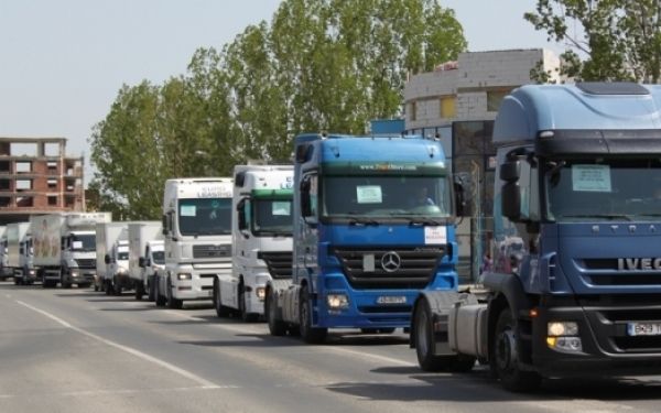 Blocaje la tranzitul marfurilor moldovenesti prin Ucraina.