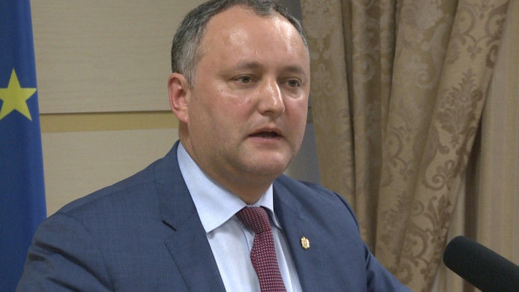 Dodon îl laudă pe liderul Partidului Liberal, Mihai Ghimpu, dacă va lua decizia de al exclude pe vicepreședintele PL, Anatol Șalaru din partid.