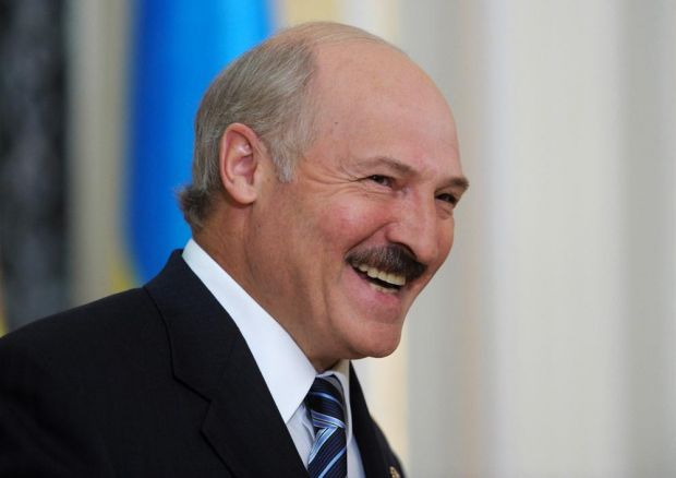 Евросоюз официально приостановил санкции против Лукашенко.