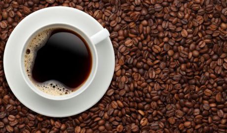 Să consumi cafeaua încă de la prima oră nu este tocmai un lucru bun.