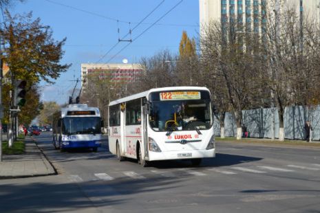 Primarul Dorin Chirtoacă a spus că "există şi alte două variante de soluţionare a problemei".