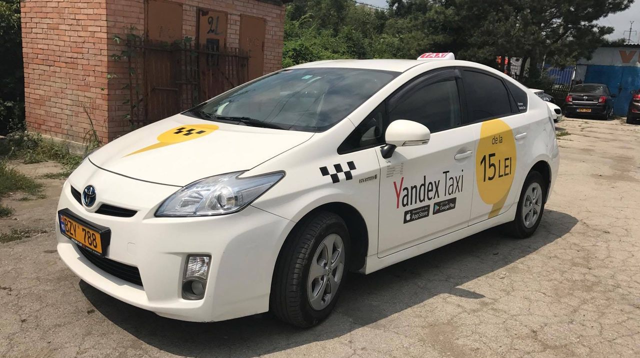 Procese verbale pentru taximetriștii de la Yandex Taxi.
