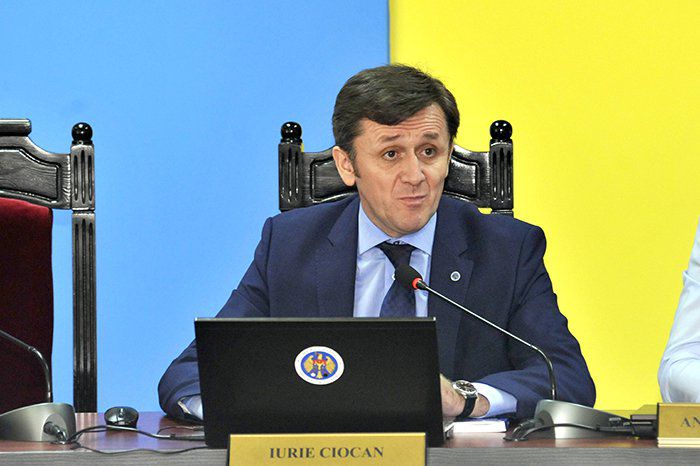 Явка на этих выборах составила 49,02%.
