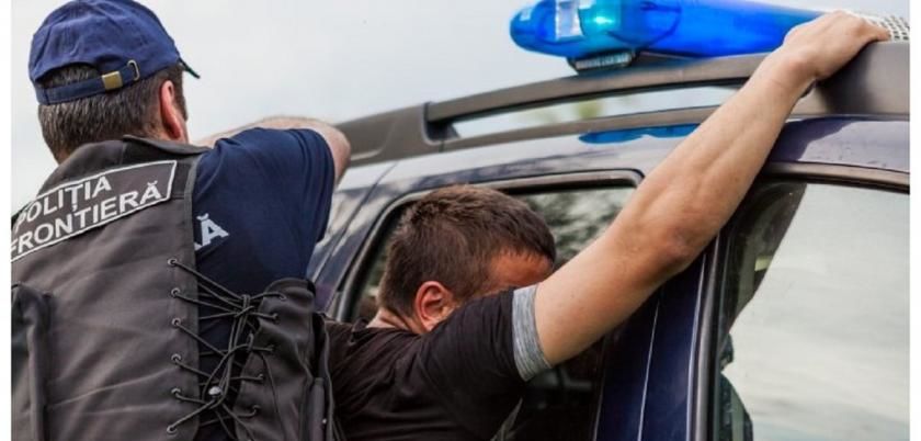 Doi moldoveni, suspectați de comiterea infracțiunilor grave, reținuți la Vamă. Foto: border.gov.md