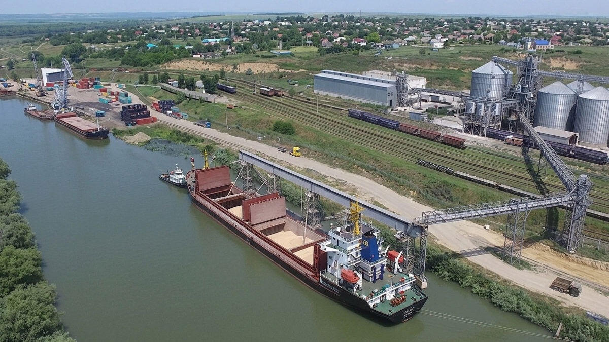 Portul fluvial Ungheni va fi scutit de contribuții la buget din profit.