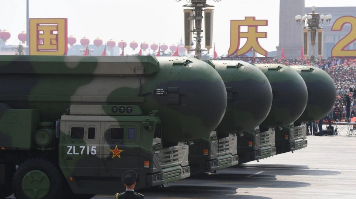Пентагон: Китай к 2035 году может иметь 1500 ядерных боеголовок.