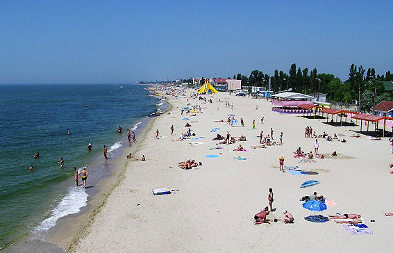 Пляж в Затоке.