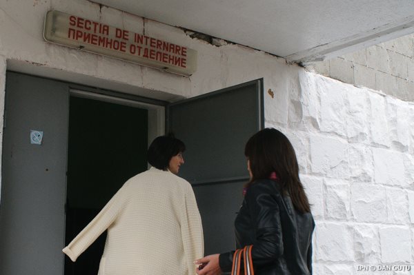 По данным Службы гражданской защиты и чрезвычайных ситуаций, с начала года зафиксирован 31 случай смерти в результате отравления угарным газом.