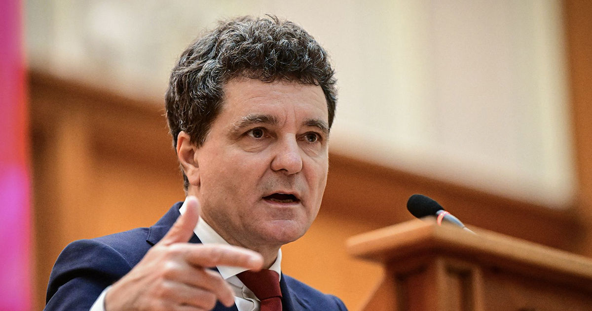 Nicușor Dan: Mai degrabă nu susținem instituirea unei zone de interdicție aeriană deasupra Ucrainei.