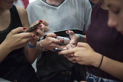 Найдена «текстовая бомба» для заморозки смартфона через WhatsApp.