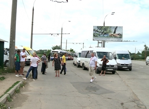 Водитель свои нарушения отрицать не стал, но нашел оправдание. Фото: protv.md.