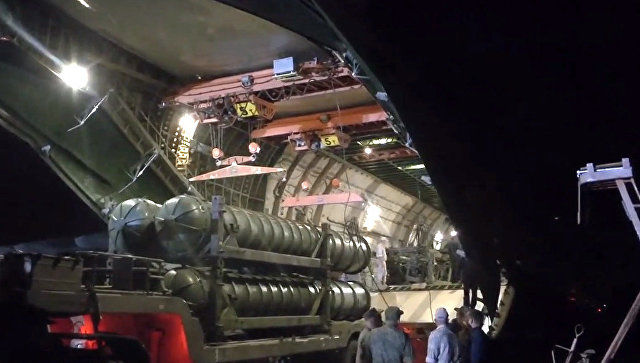 Франция обеспокоена поставками С-300 в Сирию.