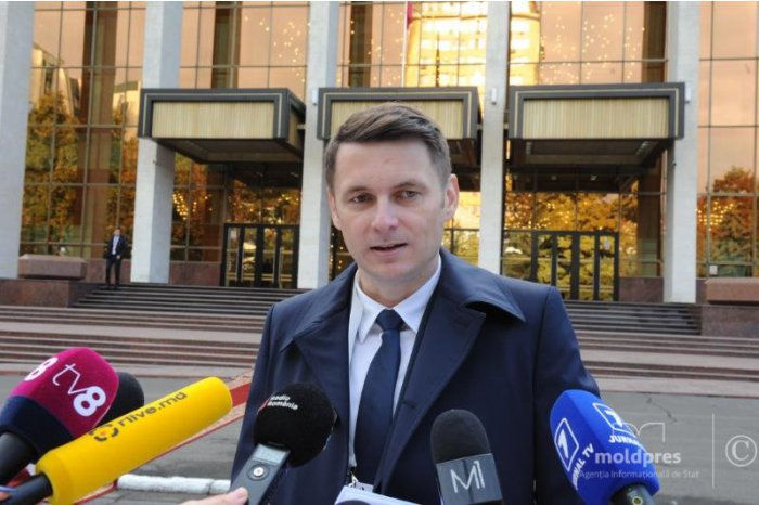 Генеральный секретарь правительства Румынии Мирча Абрудян.