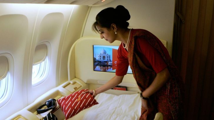 Air India a concediat 125 de stewardese plinuțe