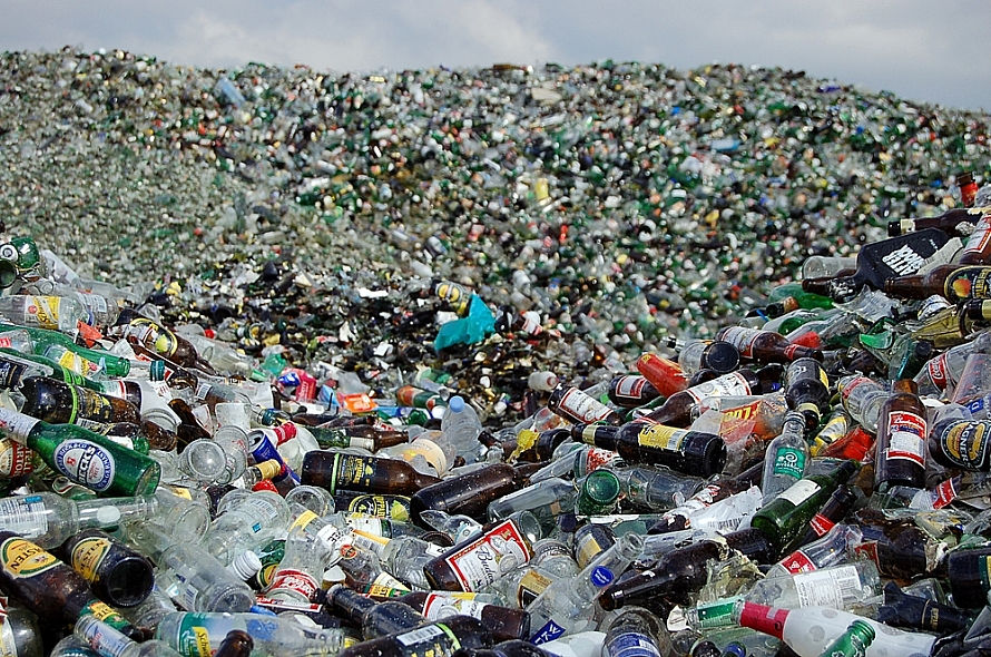 O companie din Moldova a investit 7,4 milioane de euro într-o fabrică de reciclare a sticlei din România.