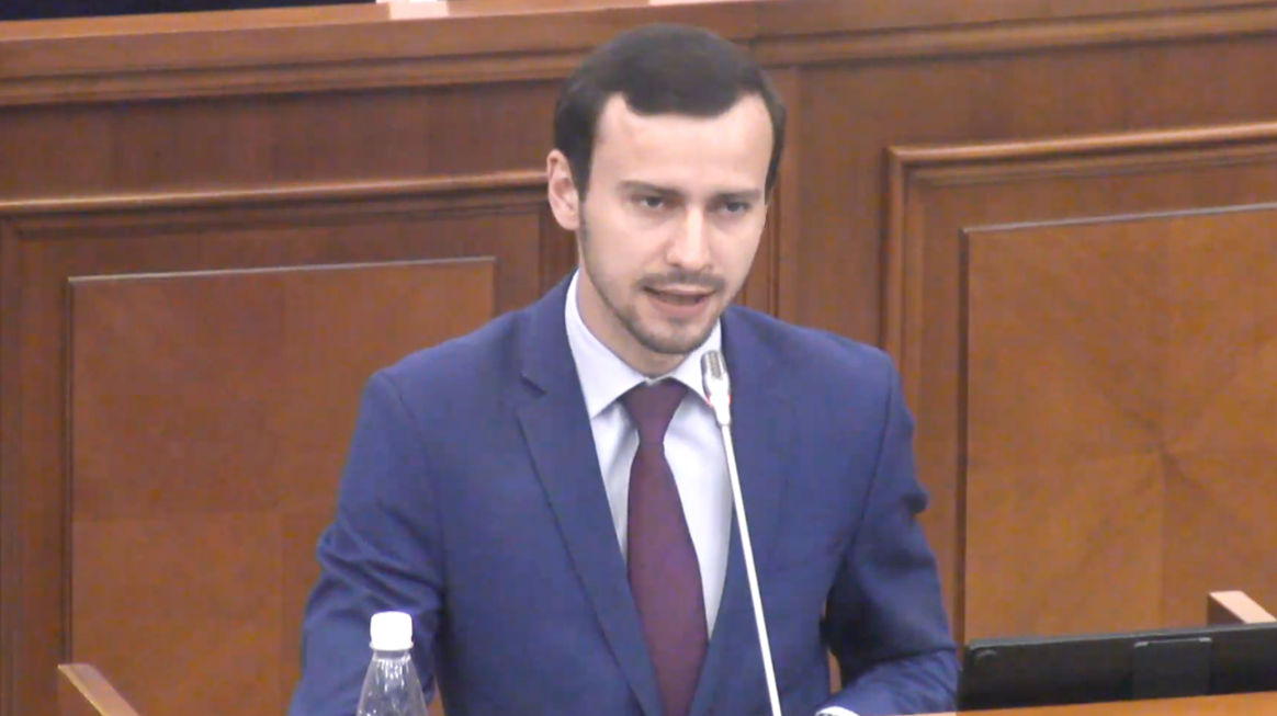 Председатель Платформы DA Дину Плынгэу.