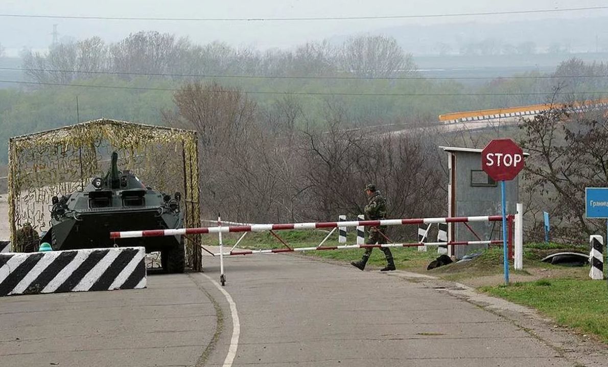 Правительство Приднестровья самовольно установило 22 пограничных поста .