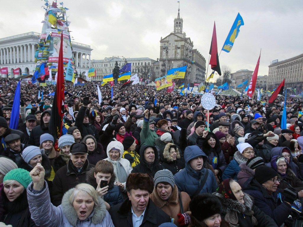 Украинцев позвали на Майдан из-за переговоров с Россией.
