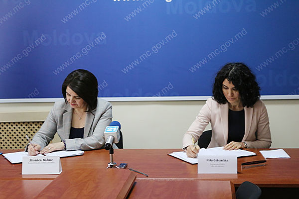 Servicii pentru tineri la nivel local, lansate cu ajutorul UNFPA