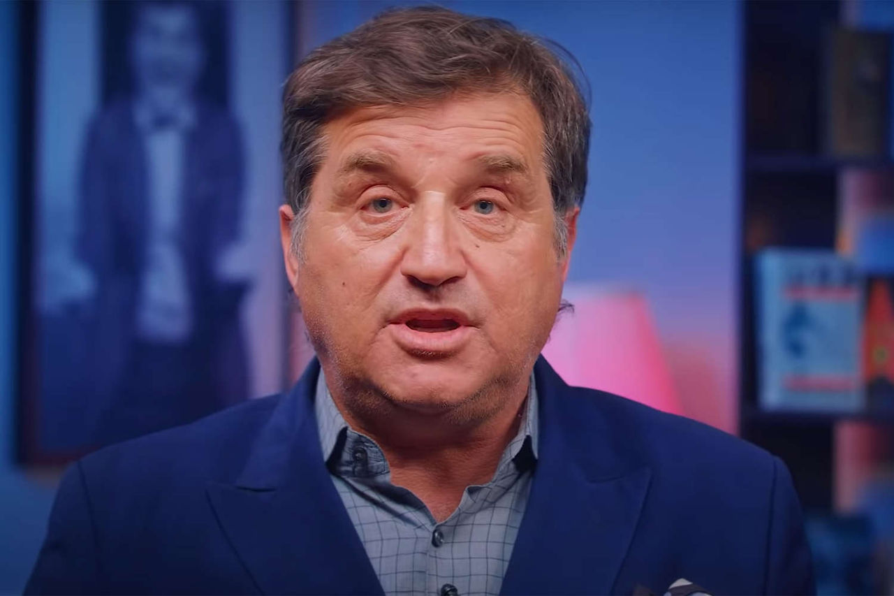 Кушанашвили заявил, что считает Галкина и Урганта «сверхсущностями».