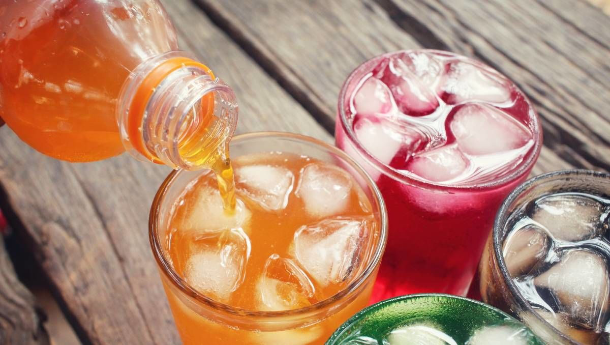 Studiu: Băuturile dulci cresc riscul de depresie.