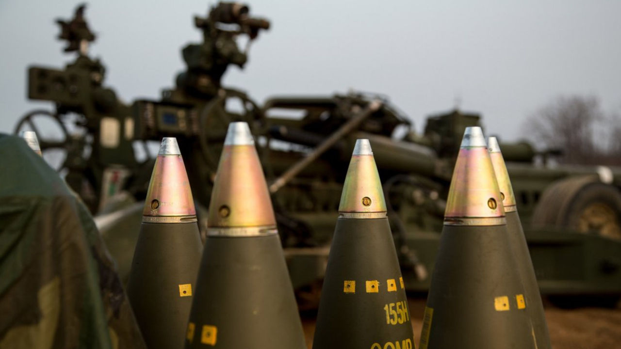 Еврокомиссия выделяет 500 миллионов евро на выпуск боеприпасов.