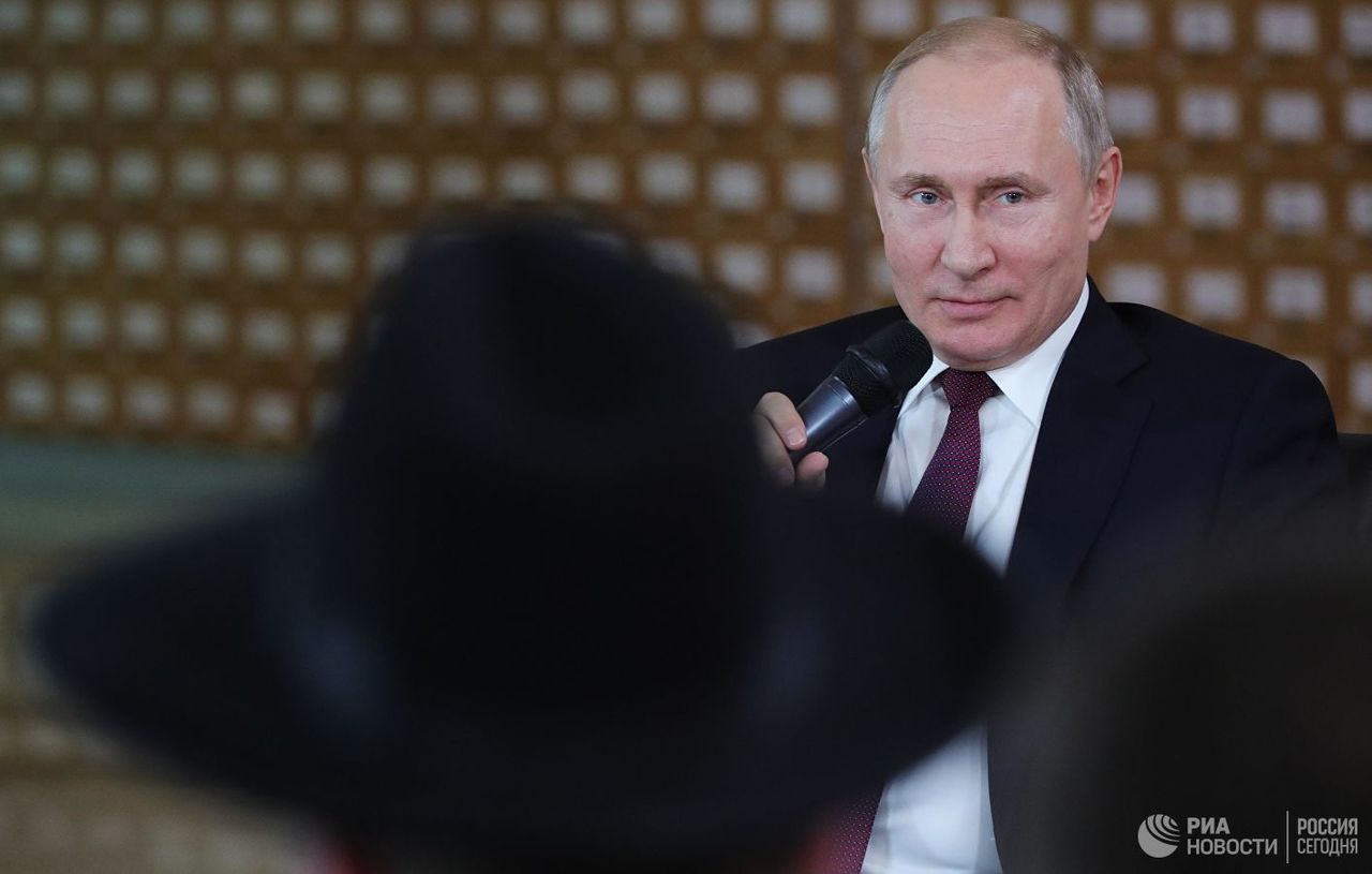 Путин по-украински обратился к киевским властям.