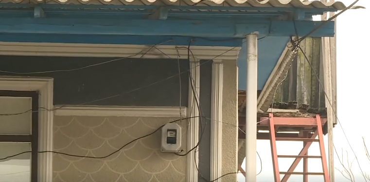 Из-за долгов ЖДМ без света остались несколько жителей села Гара Кэйнарь.