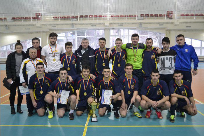 Echipa de la USEFS, pe primul loc în campionatul de fotbal în sală