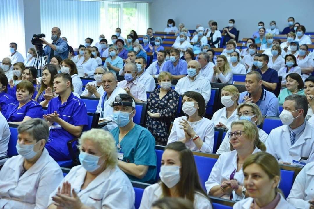 Больнице «Святой Троицы» исполнилось 45 лет.
