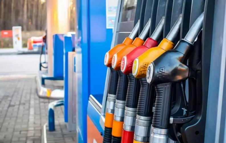 Peste 3.000 de tone de benzină și motorină, importate în Republica Moldova.