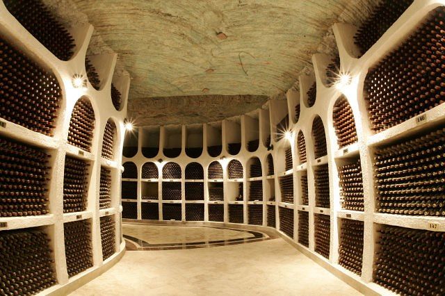 La Cricova sunt păstrate sticle de vin de mii de euro. 