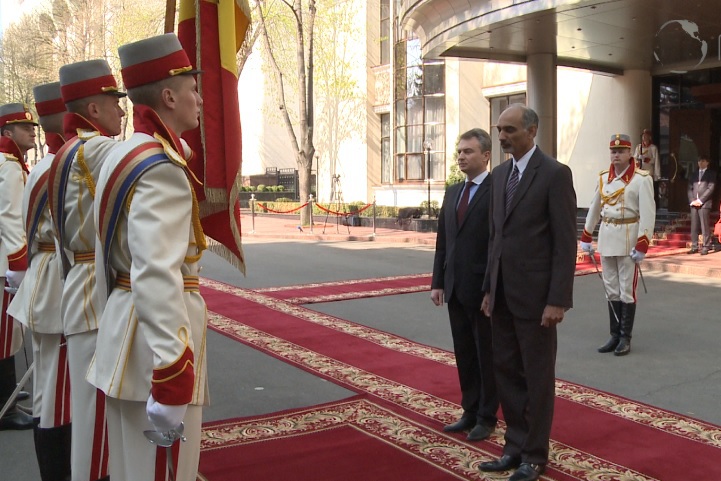 Președintele Nicolae Timofti a primit astăzi, la Reședința de stat, scrisorile de acreditare din partea a cinci ambasadori în Republica Moldova.