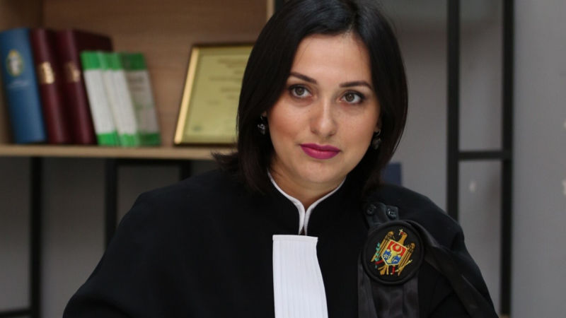 Судья: Прокурор обязан быть беспристрастным в акте правосудия.
