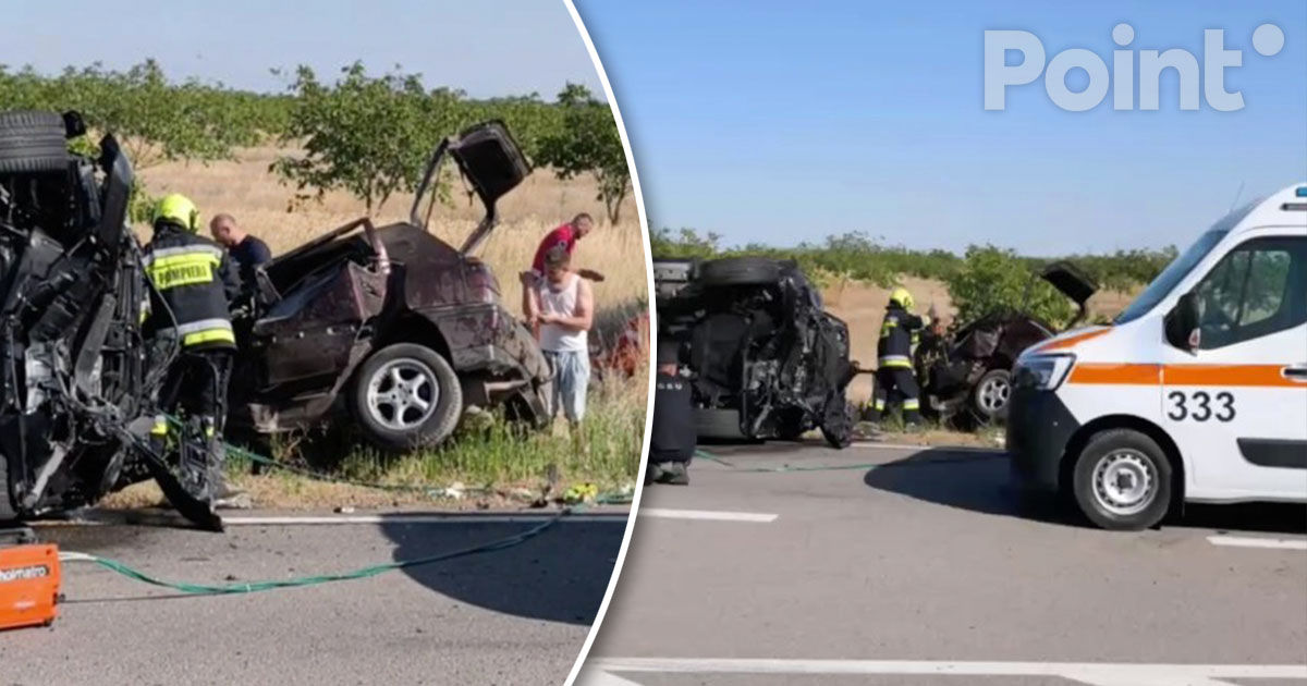 В страшном ДТП в Бурлаченах два человека погибли, а трое детей пострадали.