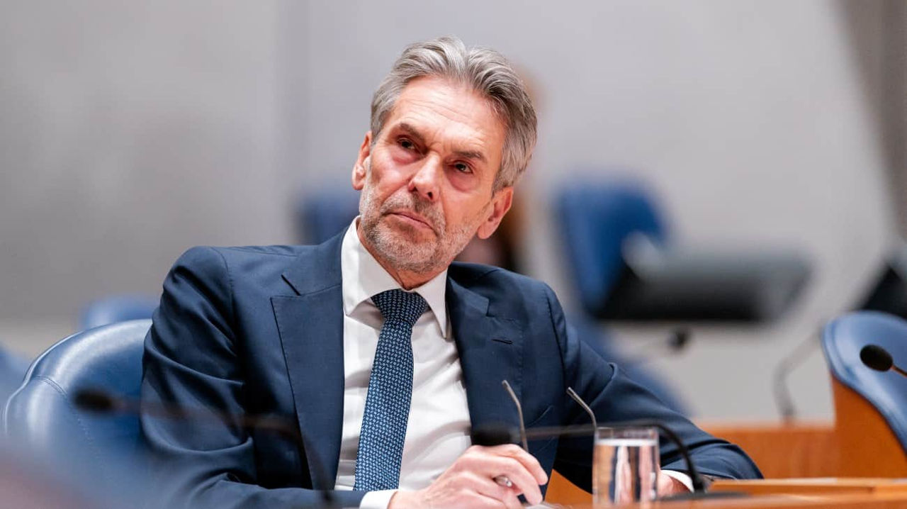Premierul Țărilor de Jos: Rutte cere cheltuieli de apărare obligatorii de 5% din PIB începând cu 2032.