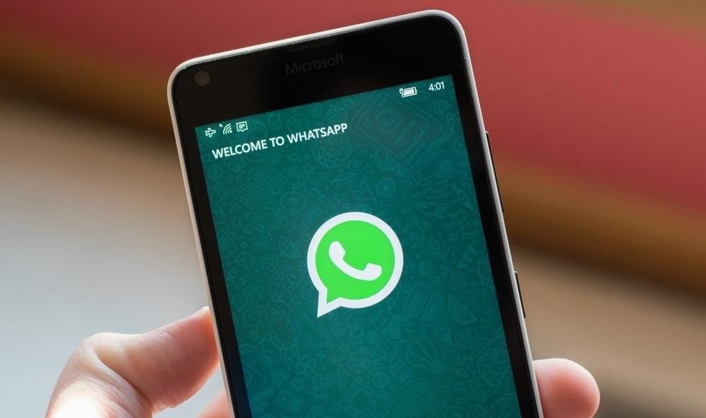 Пользователей WhatsApp обязали делиться информацией с Facebook.