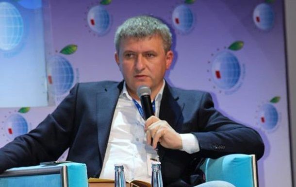 Ведущий заявил, что для него принципиально, чтобы гости говорили по-украински.  