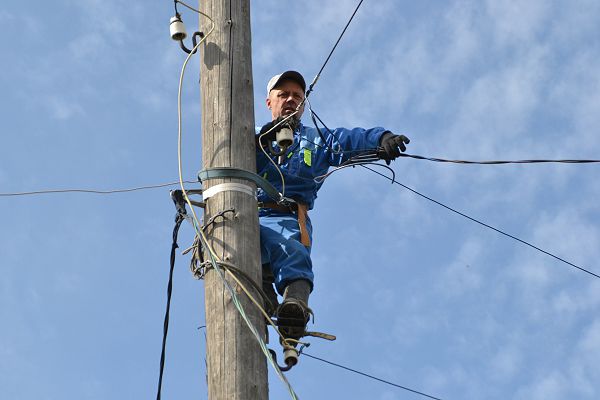 Линии электропередач планируют реконструировать сразу на нескольких участках.
