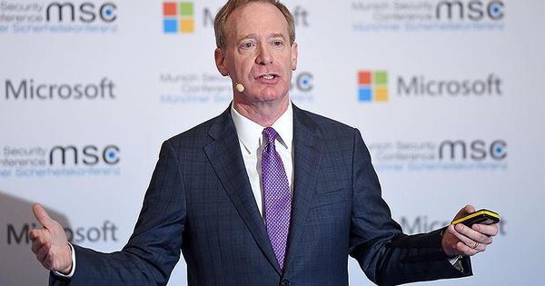 Президент компании Microsoft Брэд Смит.
