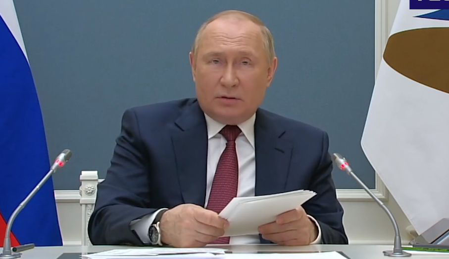Путин пообещал «лакшери, но подороже» привыкшим к 600-м Mercedes.